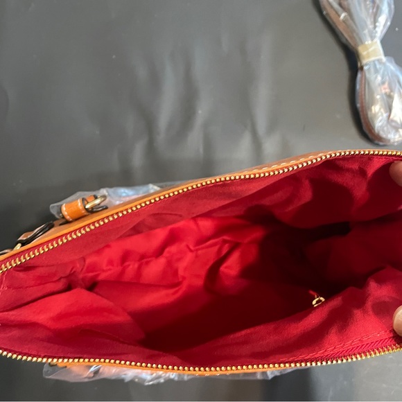 Brown genuine leather satchel purse tassels zip closure pockets, crossbody strap - Picture 2 of 11